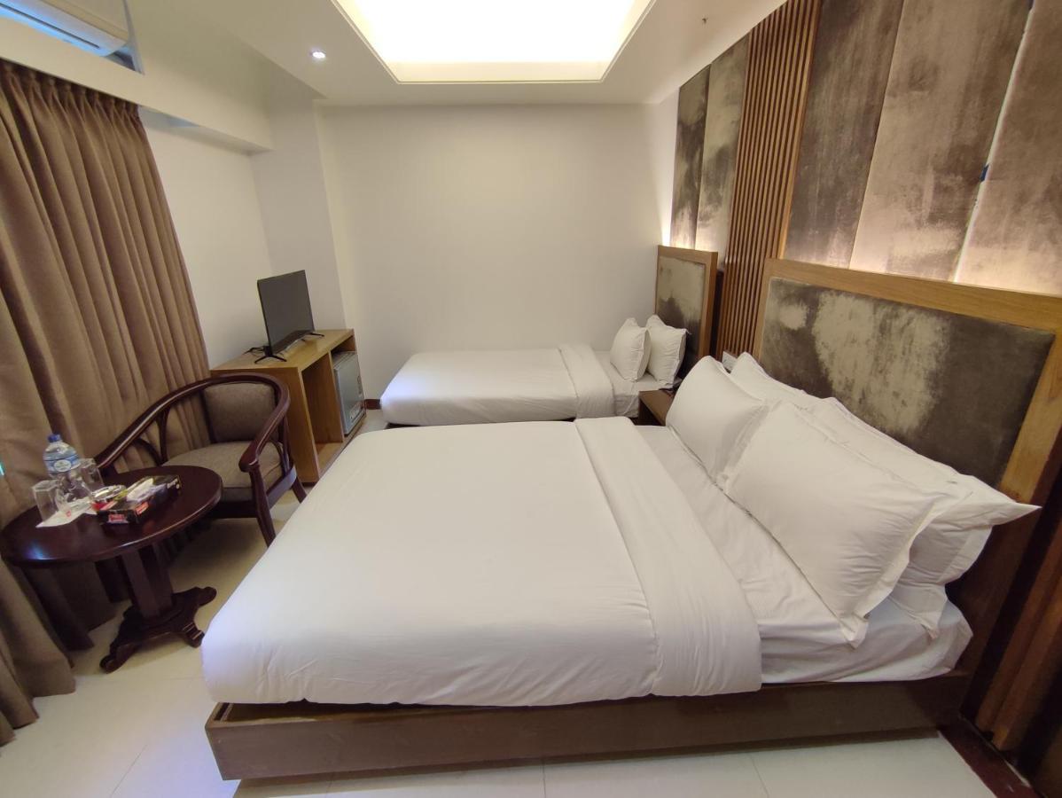 Hotel Holy Gate Силхет Экстерьер фото