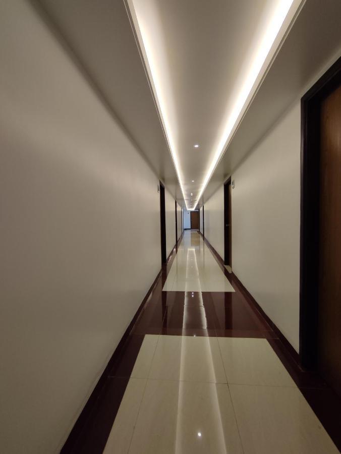 Hotel Holy Gate Силхет Экстерьер фото