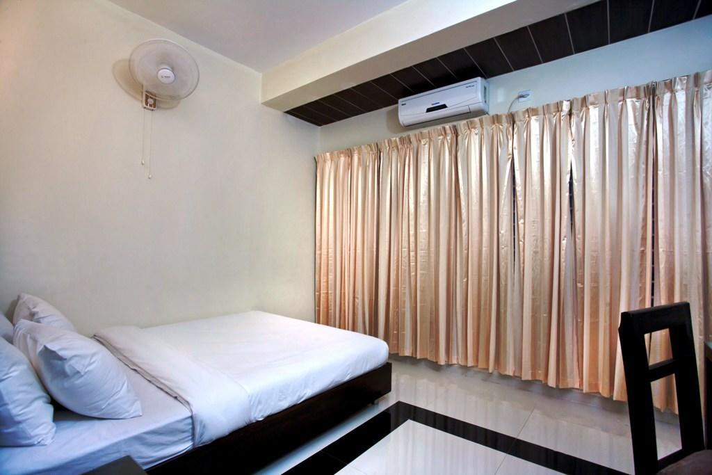 Hotel Holy Gate Силхет Экстерьер фото